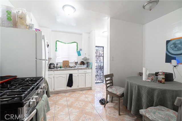 Detail Gallery Image 37 of 56 For 340 W 62nd St, Los Angeles,  CA 90003 - – Beds | – Baths