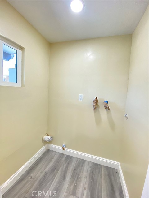 Detail Gallery Image 3 of 22 For 3814 S Normandie Ave, Los Angeles,  CA 90037 - 3 Beds | 2 Baths
