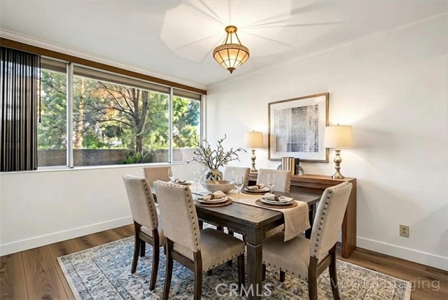 Detail Gallery Image 6 of 19 For 4487 Colbath #101,  Sherman Oaks,  CA 91423 - 1 Beds | 1 Baths