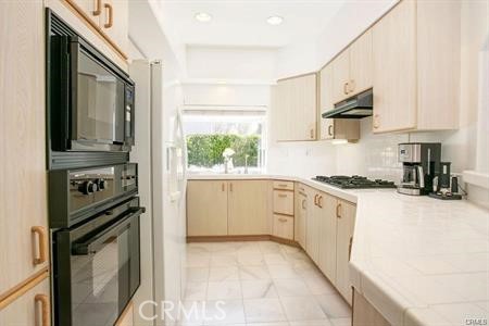 Detail Gallery Image 11 of 65 For 29332 via Napoli, Laguna Niguel,  CA 92677 - 2 Beds | 2 Baths