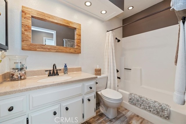 Detail Gallery Image 21 of 34 For 1921 Lynwood, Corona,  CA 92881 - 3 Beds | 2 Baths