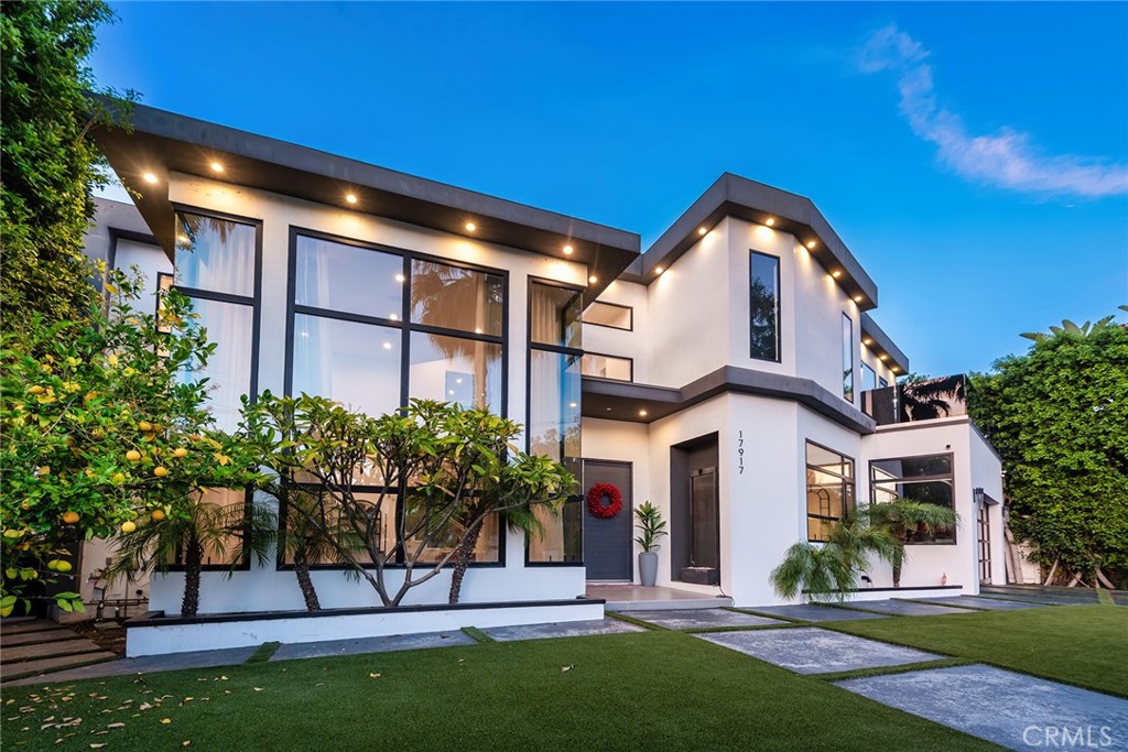 17917 Valley Vista Boulevard