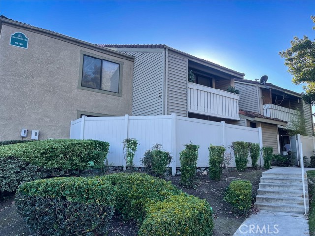 Detail Gallery Image 2 of 11 For 95 Country Mile Rd #245,  Pomona,  CA 91766 - 2 Beds | 2 Baths