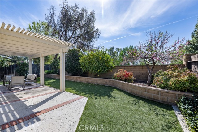 Detail Gallery Image 37 of 48 For 21182 via Este, Yorba Linda,  CA 92887 - 2 Beds | 2 Baths
