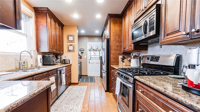 5666 Garypark Avenue, Arcadia CA: https://media.crmls.org/medias/897d252d-608e-4747-b54f-f686eb317e2a.jpg