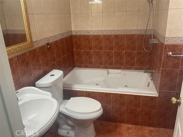 Detail Gallery Image 10 of 37 For 8234 Stonewood, Jurupa Valley,  CA 92509 - 3 Beds | 2 Baths