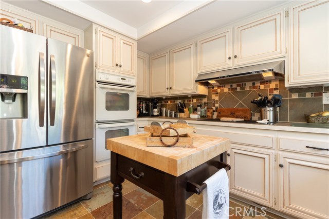 31032 Via Estenaga, San Juan Capistrano CA: https://media.crmls.org/medias/897d8d3a-ecc5-4cec-846e-556b2ae276c3.jpg