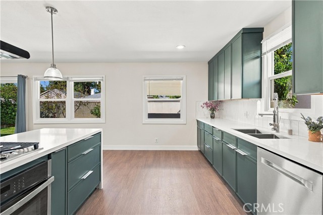 18745 Sunburst Street photo 13