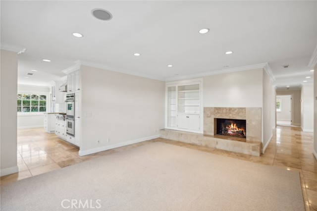 Detail Gallery Image 2 of 25 For 2820 Lighthouse Ln, Corona Del Mar,  CA 92625 - 4 Beds | 2/1 Baths