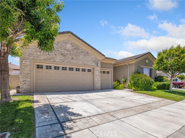 Detail Gallery Image 2 of 38 For 19301 Galloping Hill Rd, Apple Valley,  CA 92308 - 2 Beds | 2/1 Baths