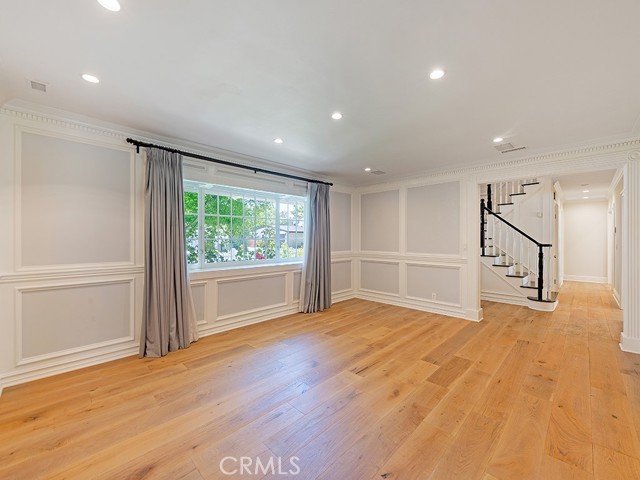 Detail Gallery Image 7 of 50 For 5463 Katherine, Sherman Oaks,  CA 91401 - 5 Beds | 3 Baths