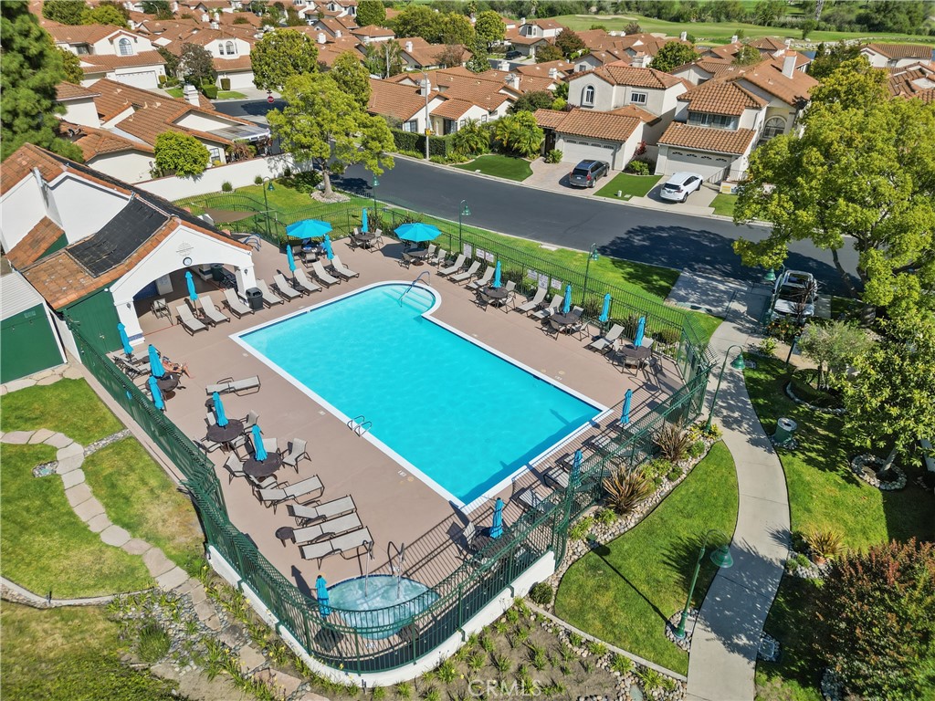 https://media.crmls.org/medias/897f4779-7636-47b0-8a32-0a0e9183932f.jpg?preset=X-Large