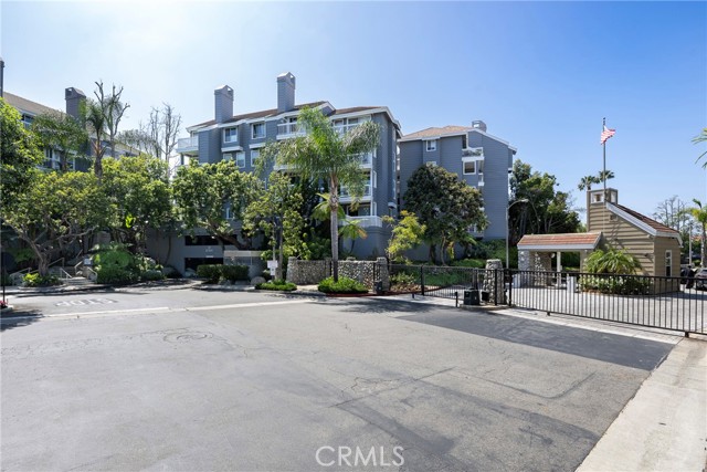 Detail Gallery Image 39 of 57 For 20301 Bluffside Circle #315,  Huntington Beach,  CA 92646 - 1 Beds | 1 Baths