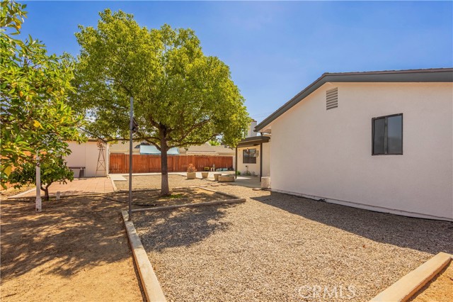 Detail Gallery Image 4 of 32 For 41476 Thornton Ave, Hemet,  CA 92544 - 3 Beds | 2 Baths