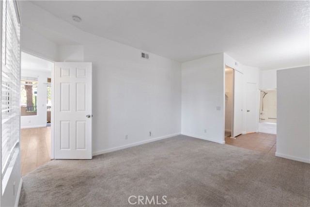 28 Sandpiper Lane, Aliso Viejo CA: https://media.crmls.org/medias/8983408e-146d-44c5-804f-e094d8823023.jpg