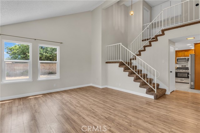 Detail Gallery Image 6 of 33 For 841 E Jackson St, Rialto,  CA 92376 - 3 Beds | 2/1 Baths