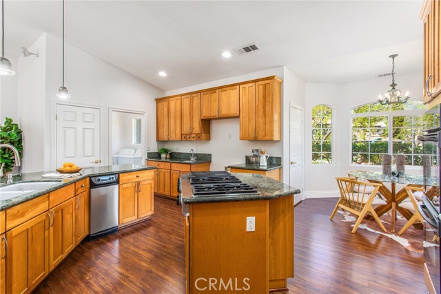 Detail Gallery Image 24 of 56 For 34879 Olive Tree Ln, Yucaipa,  CA 92399 - 3 Beds | 2/1 Baths