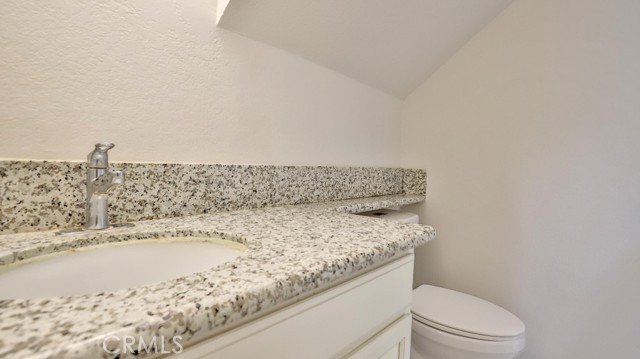 Detail Gallery Image 18 of 44 For 150 S Fairview St #9,  Santa Ana,  CA 92704 - 3 Beds | 2/1 Baths