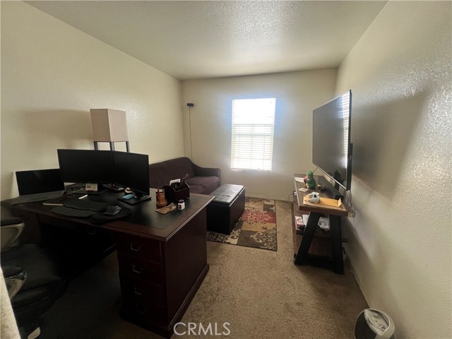 Detail Gallery Image 17 of 21 For 938 Sparrow Way, Perris,  CA 92571 - 4 Beds | 2/1 Baths