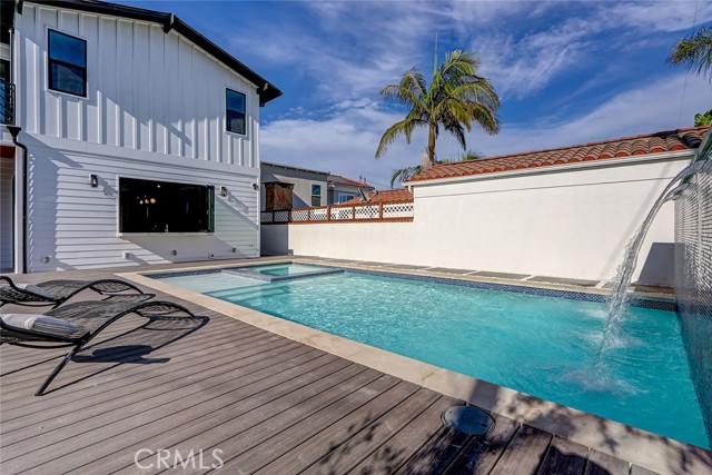 Detail Gallery Image 43 of 75 For 2612 159th St, Redondo Beach,  CA 90278 - 5 Beds | 5/1 Baths