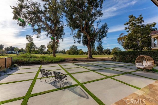 4325 N Country Club Lane