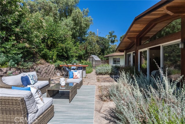 2 Chuckwagon, Rolling Hills, California 90274, 3 Bedrooms Bedrooms, 0 ,2 BathroomsBathrooms,Residential,For Sale,Chuckwagon,0,SB26132436