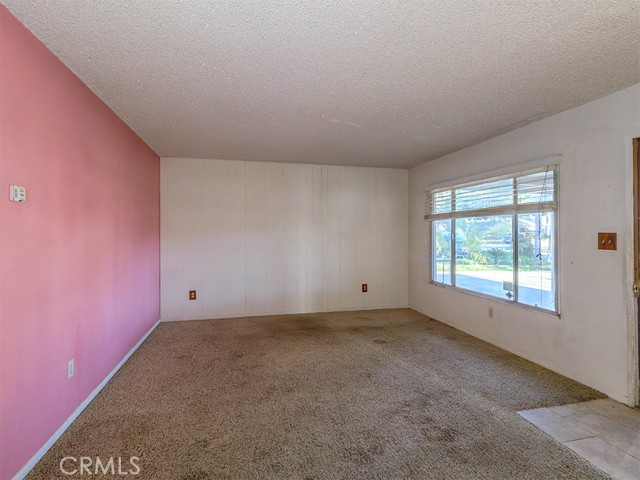 Detail Gallery Image 9 of 27 For 8815 San Vicente, Riverside,  CA 92503 - 3 Beds | 2 Baths