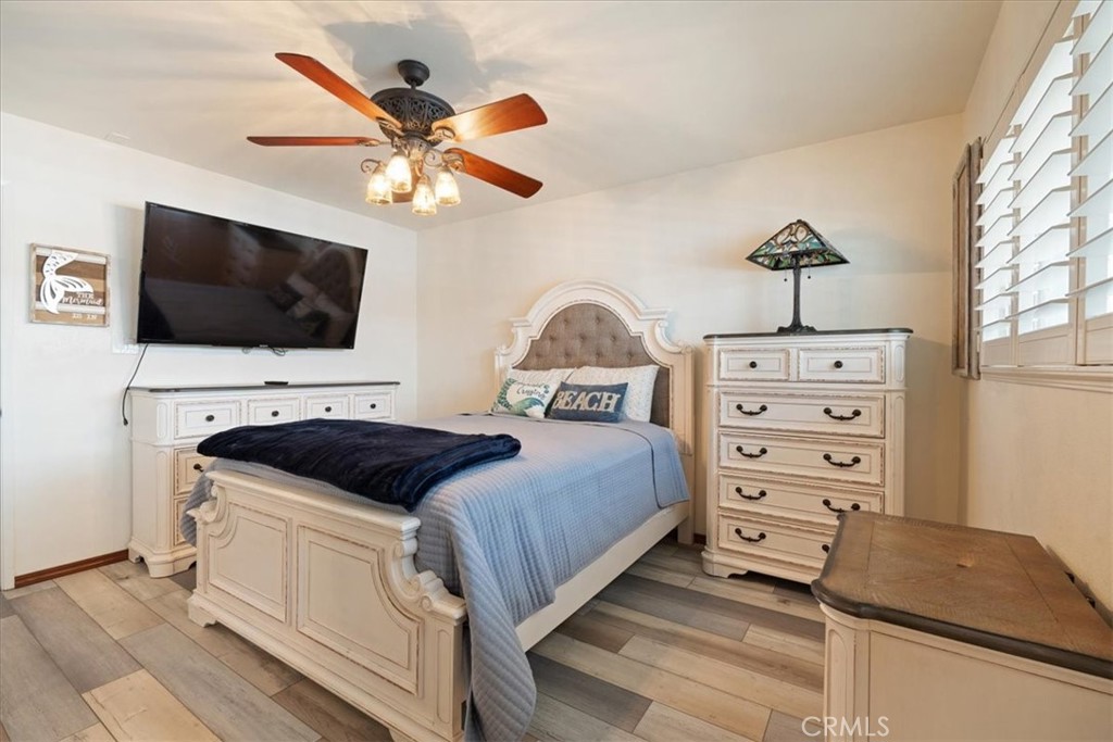 1202 Pacific Street - photo 12
