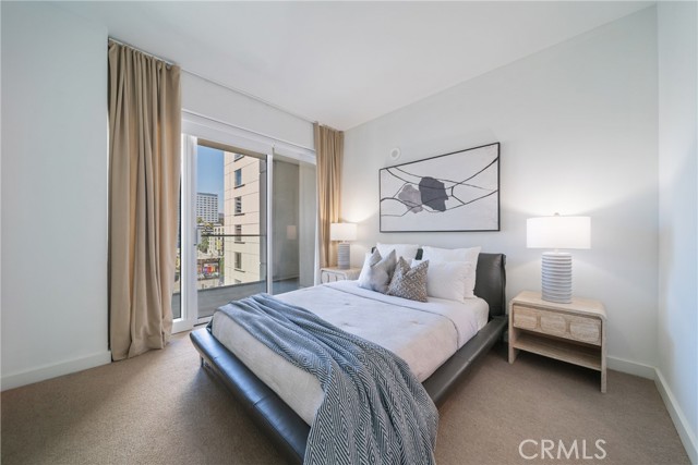 Detail Gallery Image 12 of 25 For 6250 Hollywood Blvd 7g,  Hollywood,  CA 90028 - 2 Beds | 3 Baths