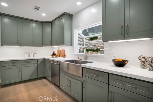 1440 Riviera Drive, Pasadena CA: https://media.crmls.org/medias/898a8f33-c541-4598-9d9d-f0d2e8d6b7d6.jpg
