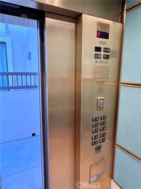 11847 Gorham Avenue, Los Angeles CA: https://media.crmls.org/medias/898a97d1-d079-4ff1-9be2-c54e18240ab5.jpg