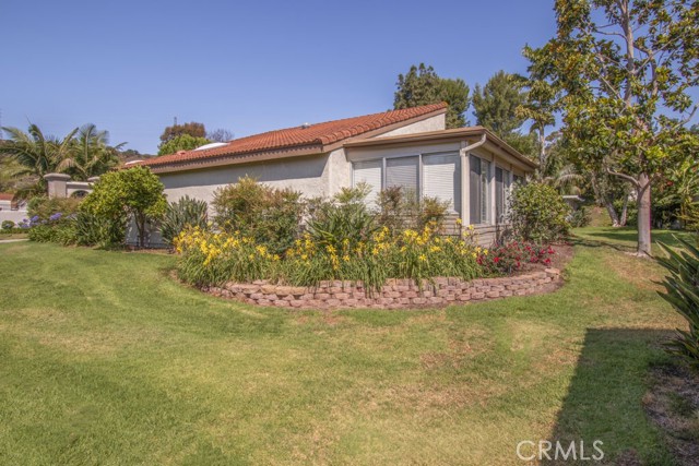 5521 Via La Mesa, Laguna Woods CA: https://media.crmls.org/medias/898b482b-94d0-4256-a7d0-07ed7021c861.jpg