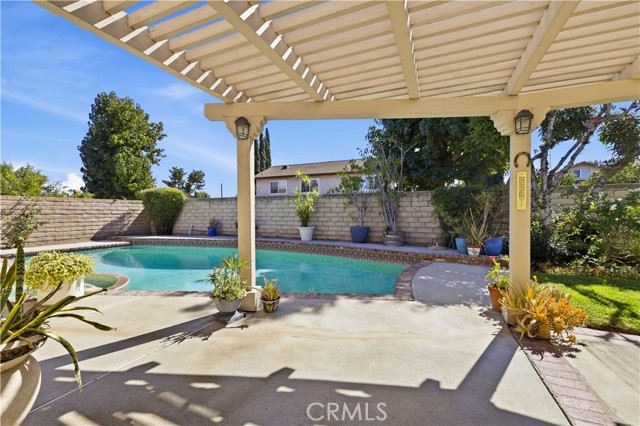 15444 Marilla Street photo 34