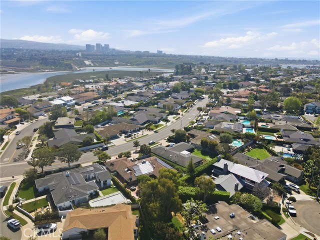 Detail Gallery Image 62 of 71 For 1633 Santiago, Newport Beach,  CA 92660 - 4 Beds | 3/1 Baths