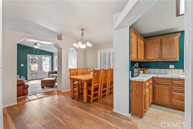 Detail Gallery Image 14 of 35 For 2113 Spring Oak, Running Springs,  CA 92382 - 3 Beds | 2 Baths