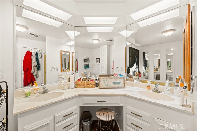 Detail Gallery Image 34 of 60 For 2964 Silver Oak Way, Hemet,  CA 92545 - 3 Beds | 2 Baths