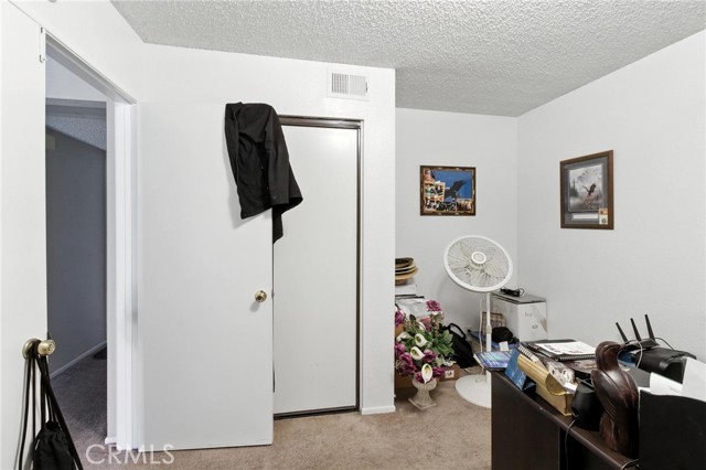 Detail Gallery Image 14 of 30 For 1231 via Antibes, Redlands,  CA 92374 - 4 Beds | 3 Baths