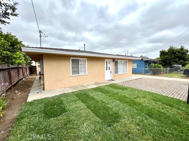 13944 Olive Street, Baldwin Park CA: https://media.crmls.org/medias/898dbc02-75a1-47be-8a58-696c6af35a2b.jpg