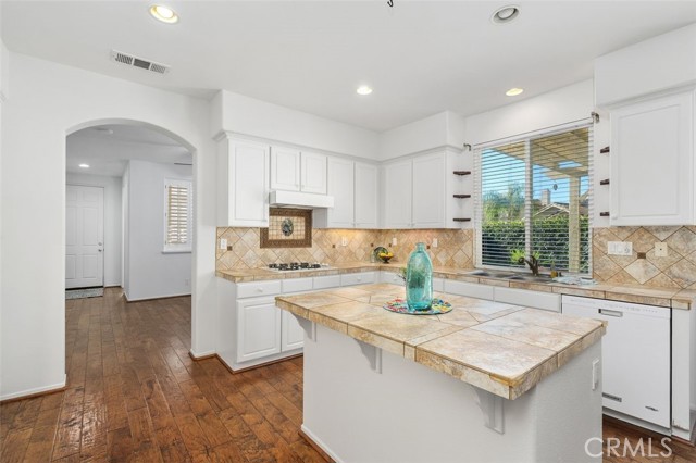 31090 Nassau Court, Temecula CA: https://media.crmls.org/medias/898dd7db-b839-4276-87e8-6d59aacfbee1.jpg
