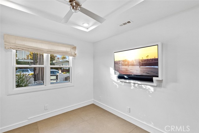 Detail Gallery Image 10 of 40 For 518 Marigold Avenue, Corona Del Mar,  CA 92625 - 4 Beds | 4 Baths