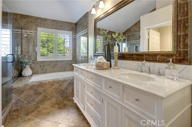 13421 Montecito, Tustin CA: https://media.crmls.org/medias/898e1ee6-62ce-4922-a679-5cfcd11962f9.jpg
