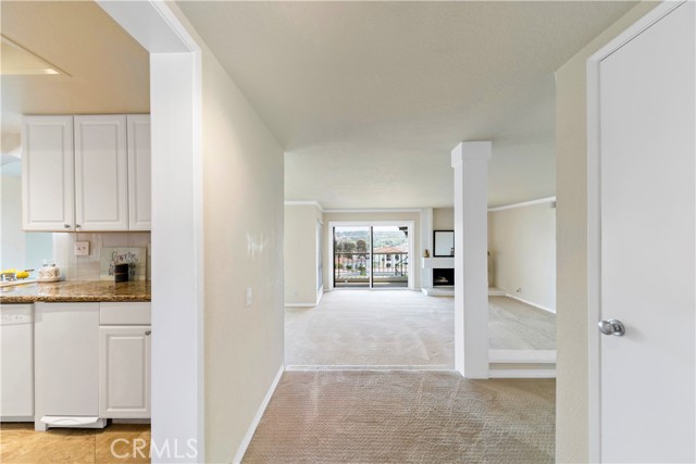 Detail Gallery Image 2 of 43 For 22364 Manacor #9,  Mission Viejo,  CA 92692 - 2 Beds | 2 Baths