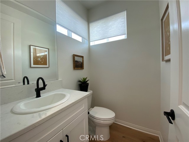 Detail Gallery Image 8 of 13 For 527 W Sierra Palm Ln, Anaheim,  CA 92810 - 3 Beds | 2/1 Baths
