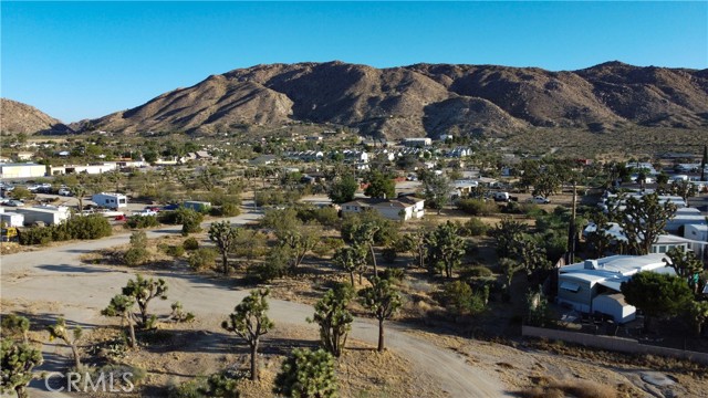 Detail Gallery Image 7 of 11 For 703 Scarvan Rd, Yucca Valley,  CA 92284 - – Beds | – Baths