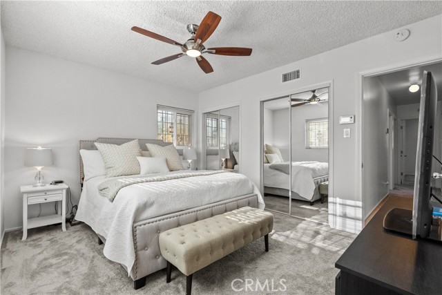 10625 Valjean Avenue, Granada Hills CA: https://media.crmls.org/medias/89934bc3-5752-4e9c-94a9-2d990dac49fc.jpg