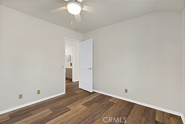 Detail Gallery Image 22 of 26 For 105 Grand Ave #D,  Monrovia,  CA 91016 - 3 Beds | 2/1 Baths