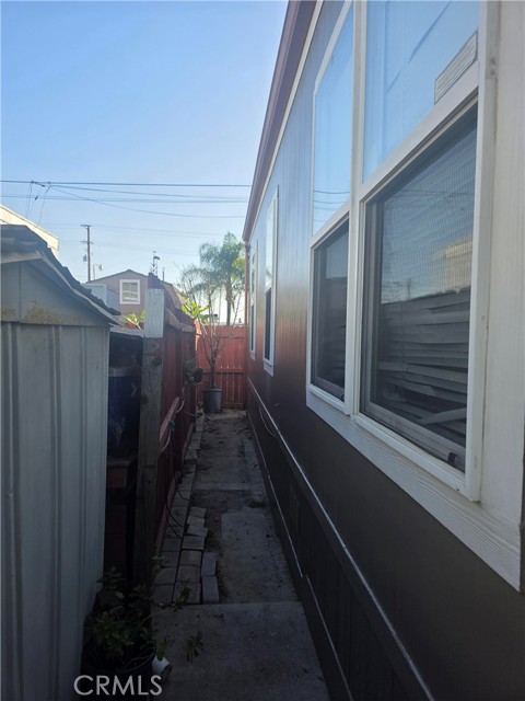 Detail Gallery Image 5 of 15 For 812 N Loren Ave #18,  Azusa,  CA 91702 - 3 Beds | 2 Baths