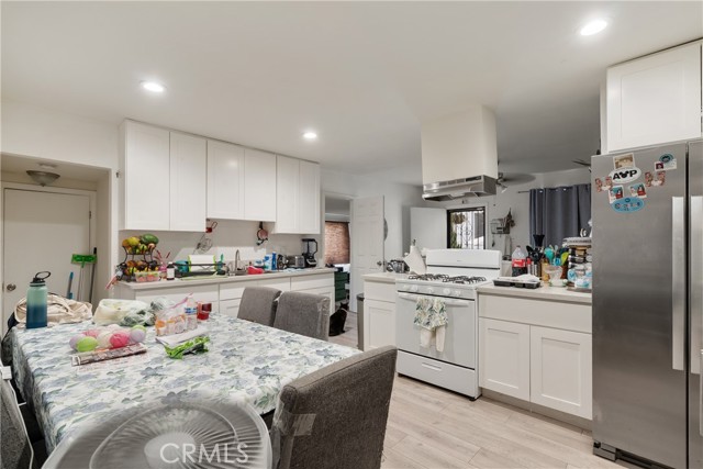 2719 Folsom Street, Los Angeles CA: https://media.crmls.org/medias/8997c1ac-bd11-4bed-a278-bed90e9e03c3.jpg