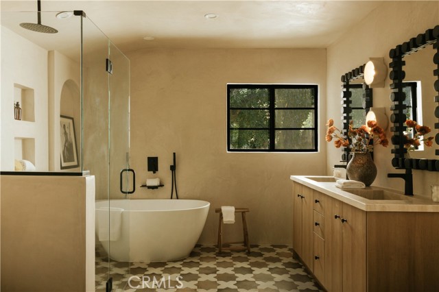 17930 Karen Drive, Encino CA: https://media.crmls.org/medias/89981bbc-4d46-49c3-9c26-a657b63a40a2.jpg