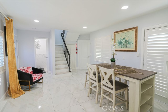 Detail Gallery Image 25 of 29 For 17891 Caledonia, Huntington Beach,  CA 92647 - 5 Beds | 3/2 Baths